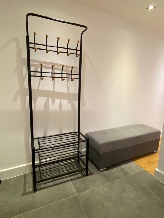 Chic 3 Bedroom Flat With Private Terrace In Holloway Near Finsbury Park 伦敦 外观 照片