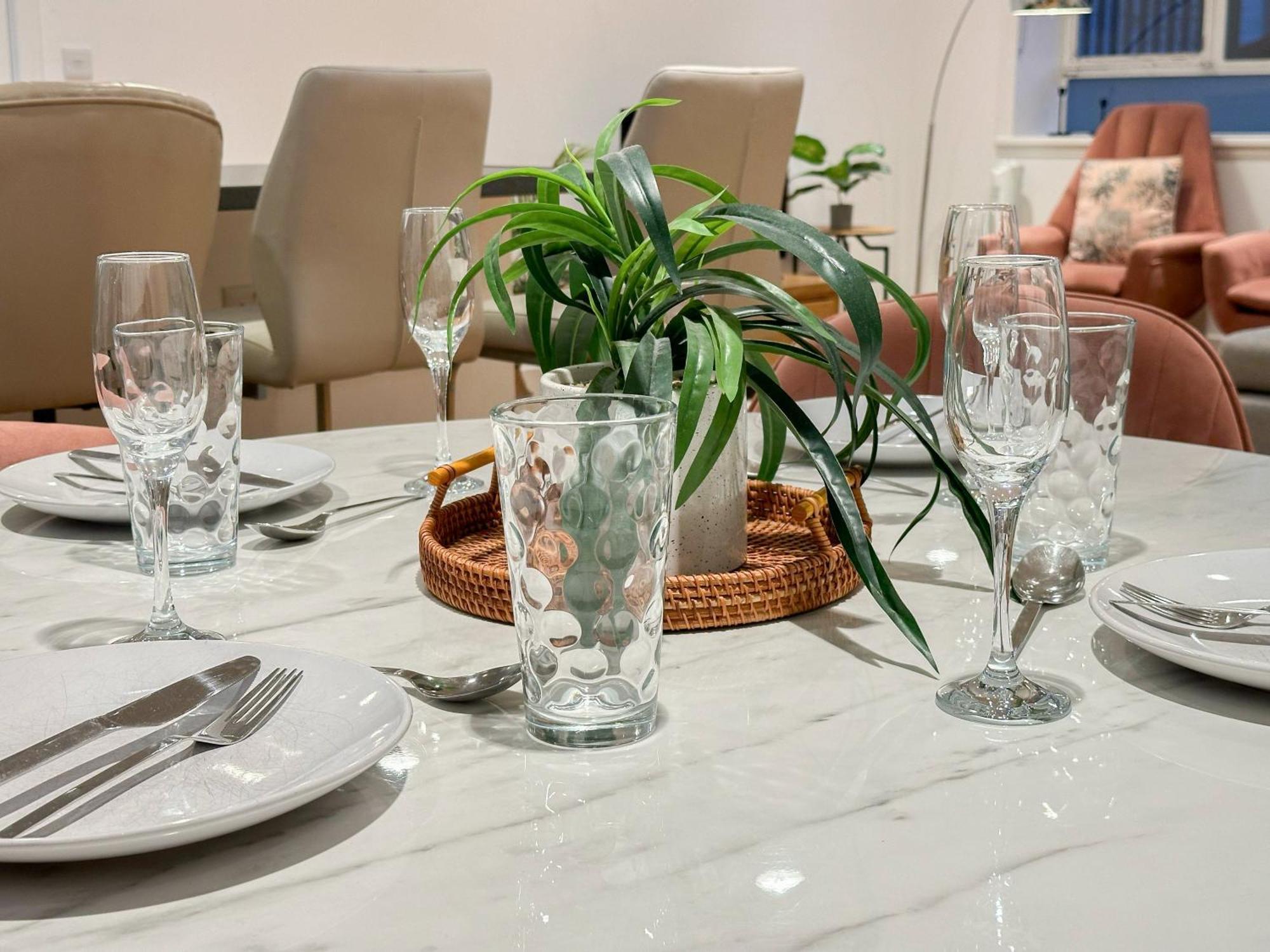 Chic 3 Bedroom Flat With Private Terrace In Holloway Near Finsbury Park 伦敦 外观 照片