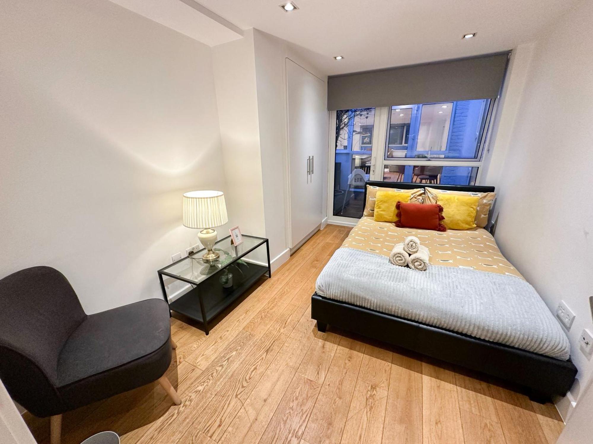 Chic 3 Bedroom Flat With Private Terrace In Holloway Near Finsbury Park 伦敦 外观 照片