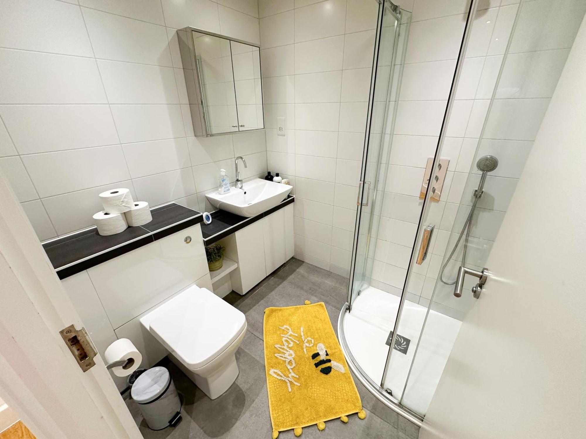 Chic 3 Bedroom Flat With Private Terrace In Holloway Near Finsbury Park 伦敦 外观 照片