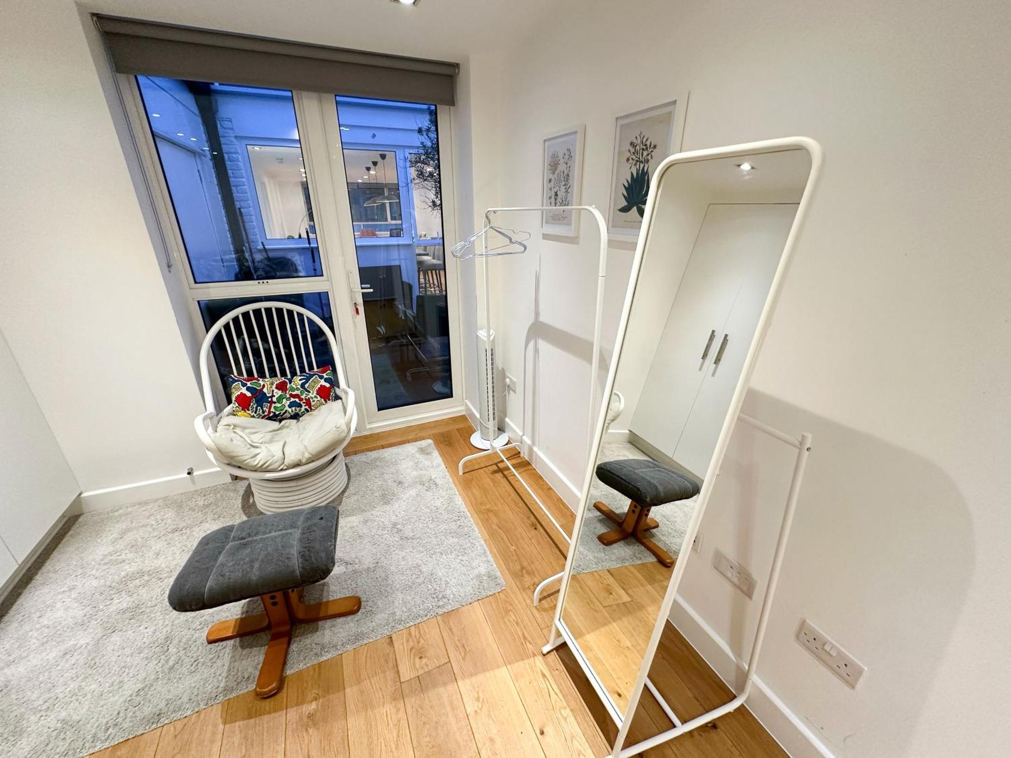Chic 3 Bedroom Flat With Private Terrace In Holloway Near Finsbury Park 伦敦 外观 照片