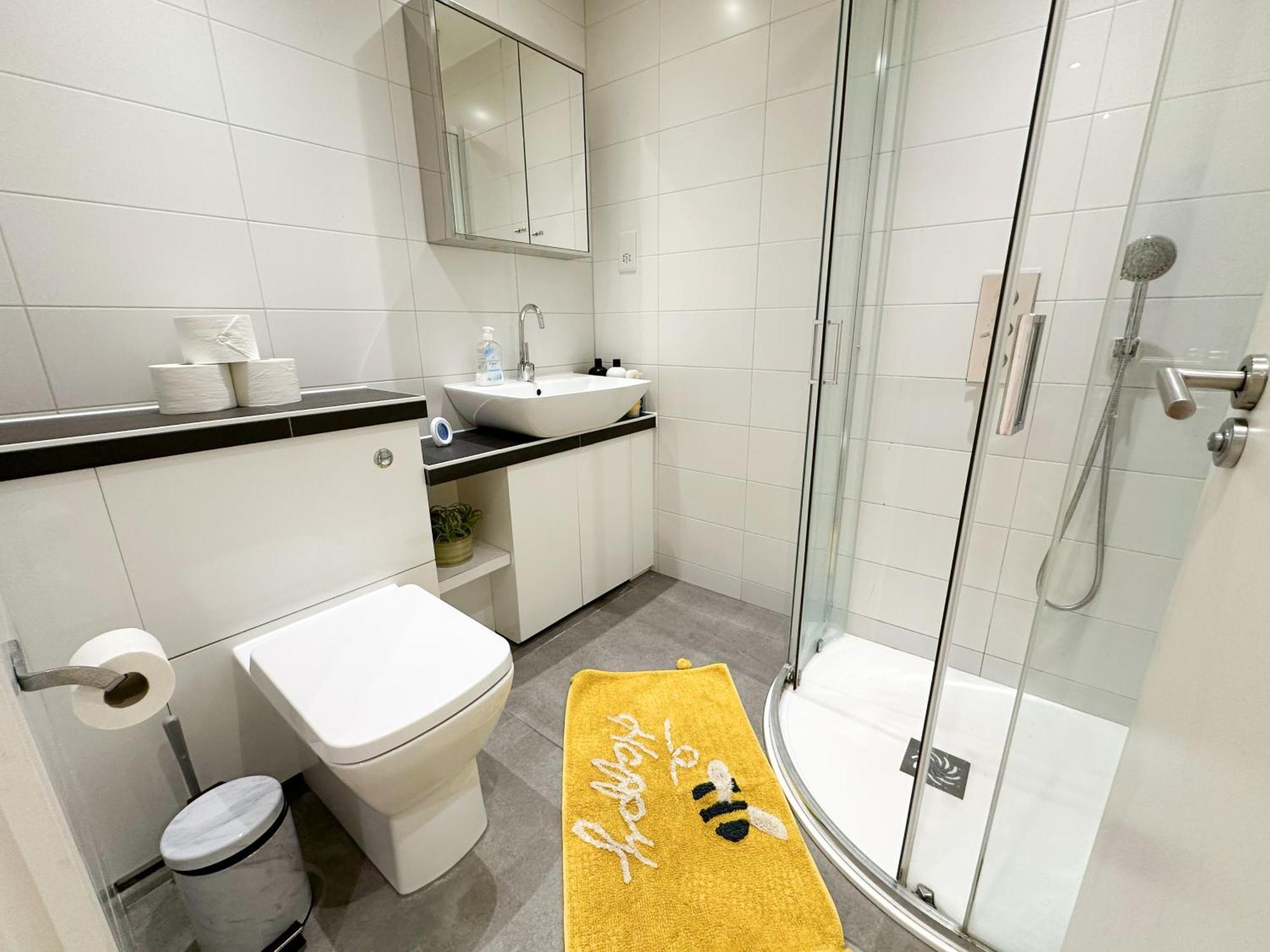 Chic 3 Bedroom Flat With Private Terrace In Holloway Near Finsbury Park 伦敦 外观 照片
