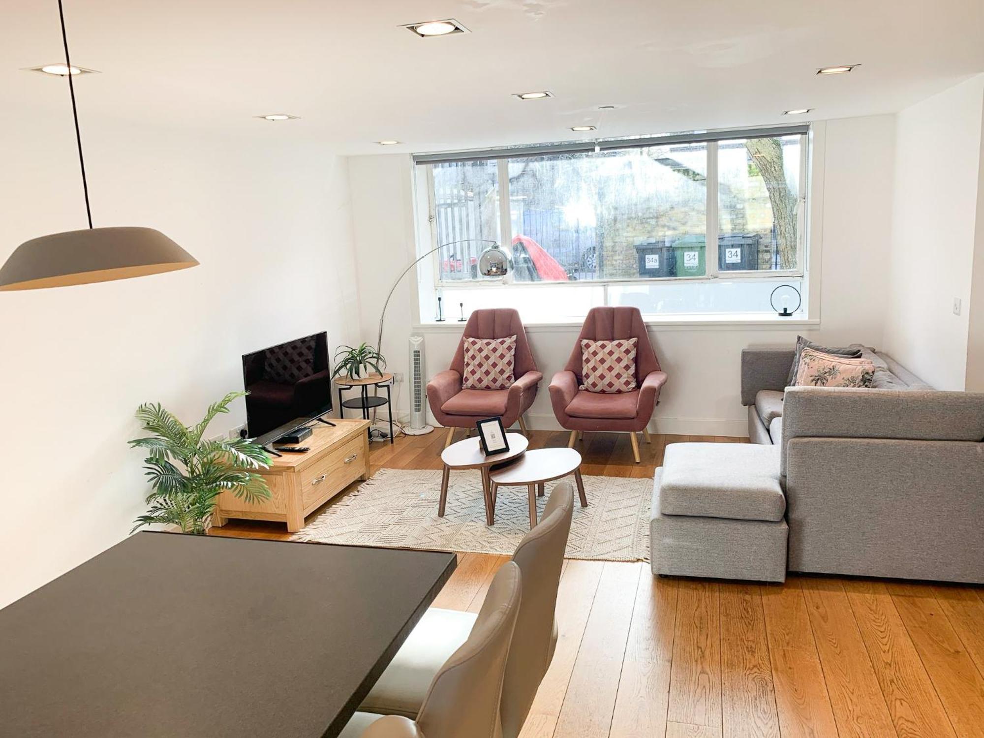 Chic 3 Bedroom Flat With Private Terrace In Holloway Near Finsbury Park 伦敦 外观 照片